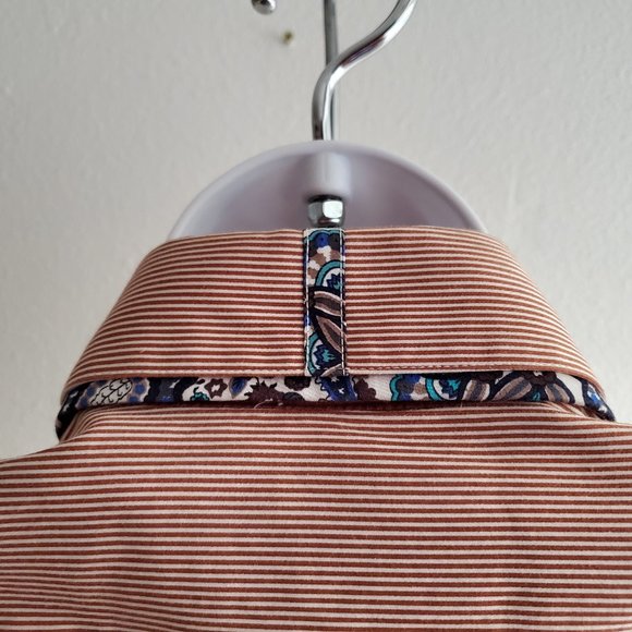 Tales Women's Button Down Shirt, Size Sm, NWOT - Picture 6 of 7